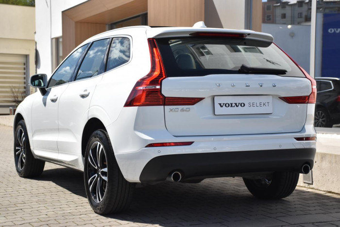 Volvo XC60 B4 AWD MOMENTUM PRO AUT 1.maj. 2.0 Momentum