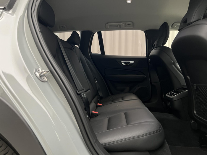 Volvo V60 CC B5 AWD PLUS BRIGHT AUT