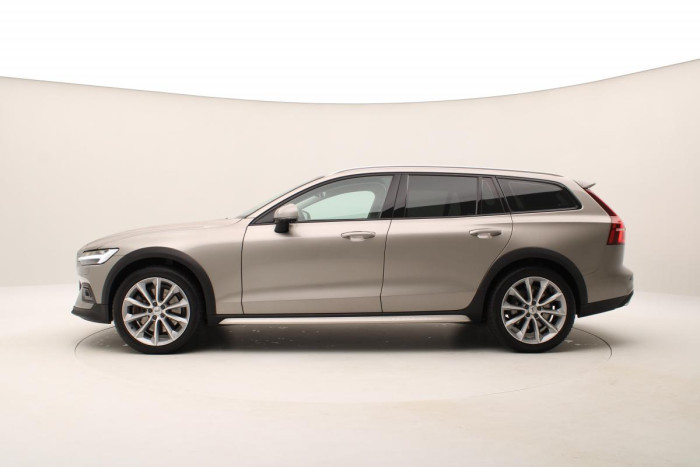 Volvo V60 CC D4 AWD MOMENTUM AUT 2.0 d CC CC Momentum