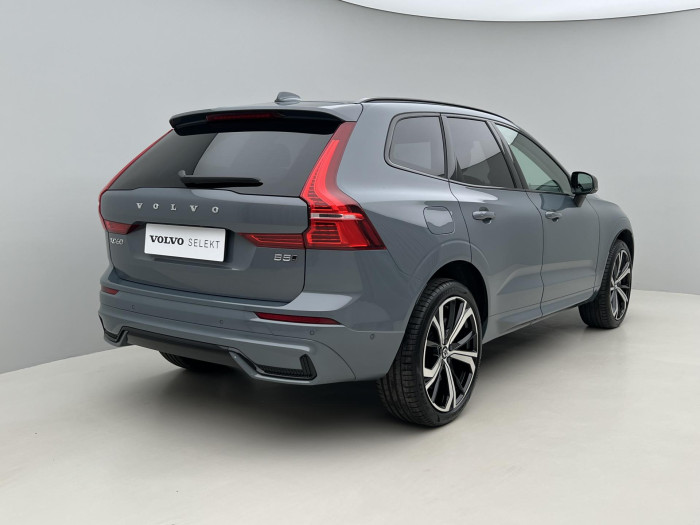 Volvo XC60 B5 AWD ULTIMATE DARK AUT 1.maj