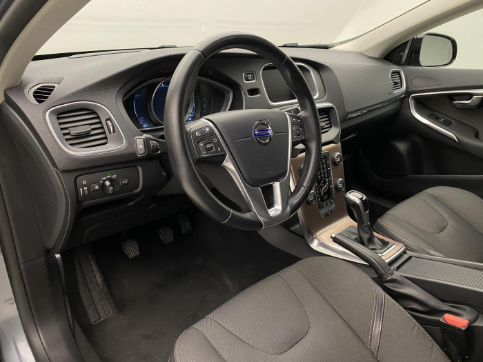 Volvo V40 D3 MOMENTUM 2.0 d Momentum