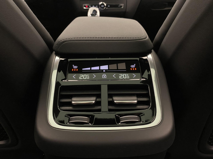 Volvo XC60 B5 AWD AUT ULTRA BLACK EDITION 2.0 Edition