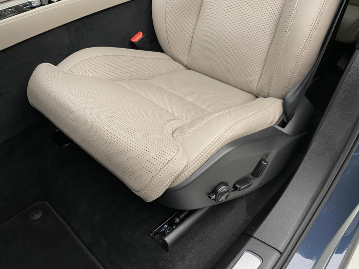 Volvo XC90 T8 AWD RECHARGE BRIGHT ULTRA 7