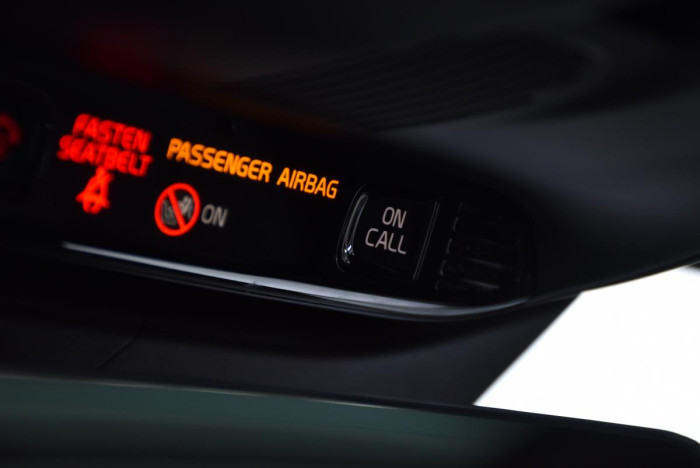 Volvo V60 D4 AWD R-Design REZERVACE 2.0 d