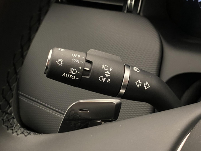 Land Rover Discovery Sport D200 DYNAMIC SE AWD AUT 2.0 d Dynamic SE