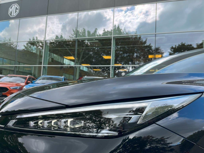 MG HS EMOTION MAN. SKLADEM