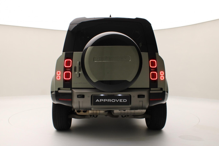 Land Rover Defender D250 X-DYNAMIC SE REZERVACE 3.0 d Dynamic SE