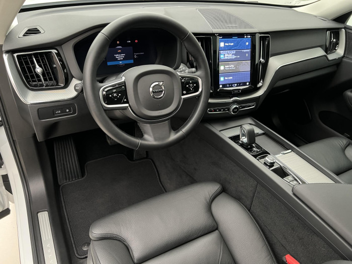 Volvo XC60 T6 AWD RECHARGE PLUS DARK AUT