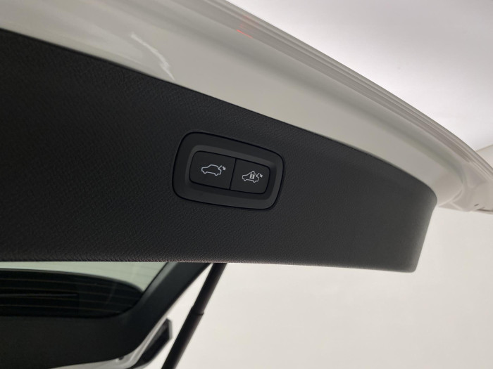 Volvo XC90 T8 AWD RECHARGE BRIGHT PLUS 7m