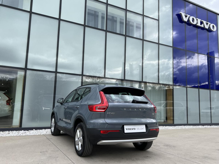 Volvo XC40 T2 ESSENTIAL CZ