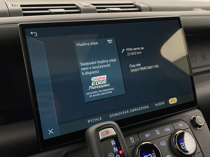 Land Rover Defender OCTA BLACK P635