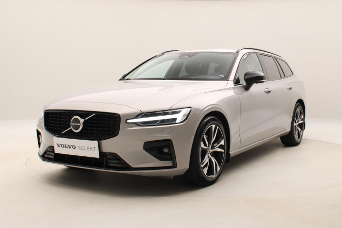 Volvo V60 B4 PLUS DARK AUT 1.maj