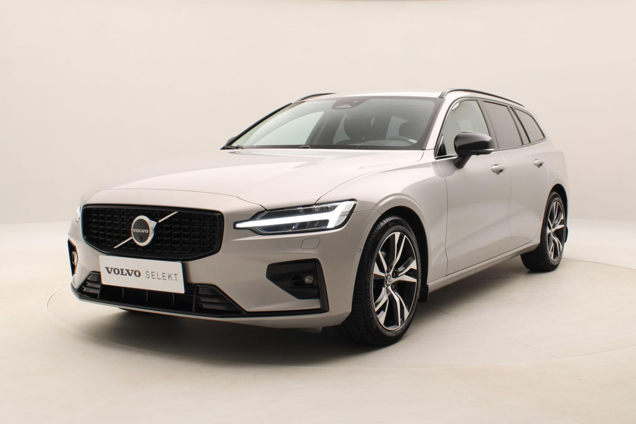 Volvo V60 B4 PLUS DARK AUT 1.maj