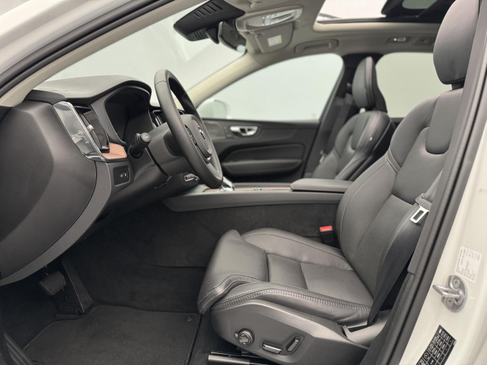 Volvo XC60 T8 AWD RECHARGE BRIGHT PLUS