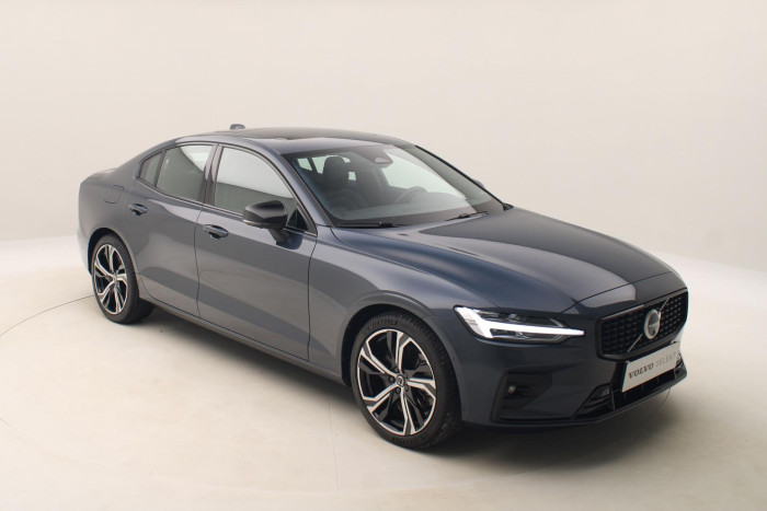 Volvo S60 B5 AWD ULTIMATE DARK AUT 1.maj