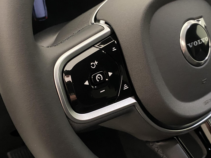 Volvo XC60 B5 AWD AUT PLUS BLACK EDITION