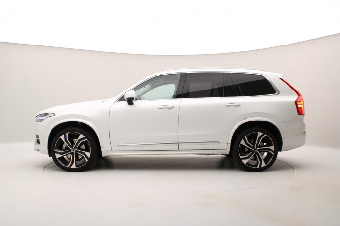 Volvo XC90 B5 AWD ULTIMATE REZERVACE