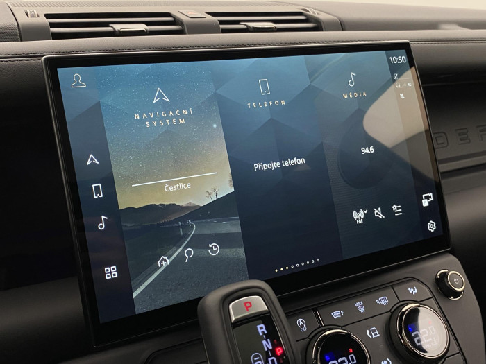 Land Rover Defender OCTA BLACK P635