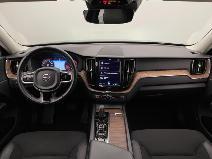 Volvo XC60 D3 AWD MOMENTUM AUT CZ 2.0 d Momentum