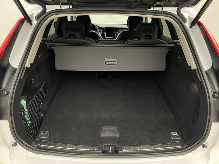 Volvo XC60 T6 AWD RECHARGE PLUS DARK AUT