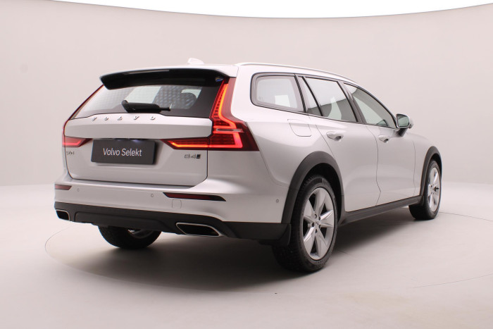 Volvo V60 CC B4 AWD MOMENTUM AUT 2.0 CC CC Momentum