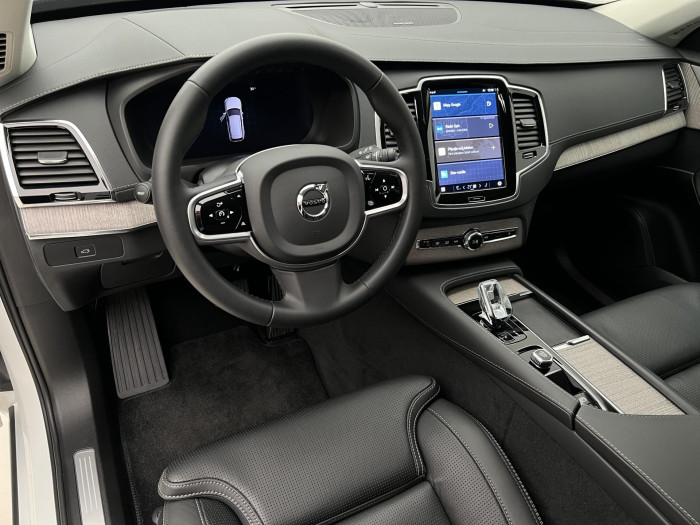 Volvo XC90 B5 AWD PLUS DARK 7MÍST AUT CZ