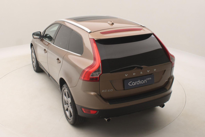 Volvo XC60 D5 AWD SUMMUM AUT CZ POLESTAR 2.4 d Summum