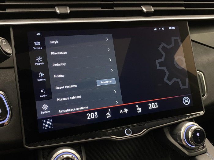 Lynk & Co 01 MORE PHEV