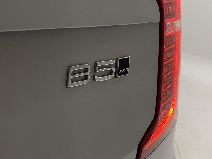 Volvo XC90 B5 AWD ULTIMATE BRIGHT 1.maj