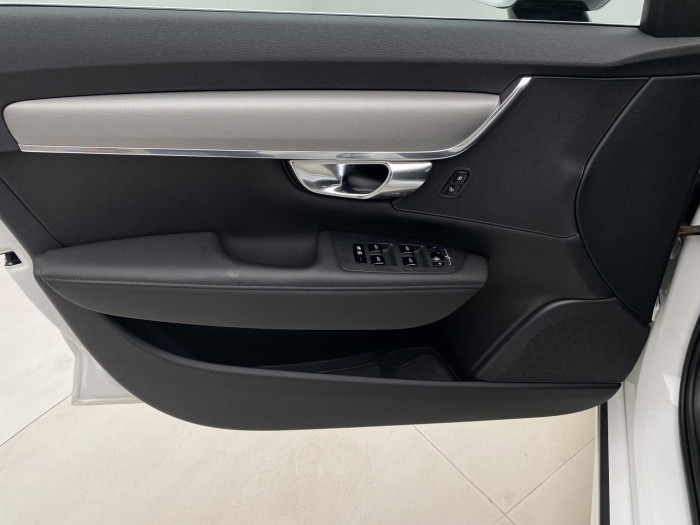 Volvo V90 B4 MOMENTUM AUT CZ 2.0 Momentum