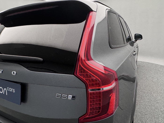 Volvo XC90 B5 AWD R-DESIGN AUT