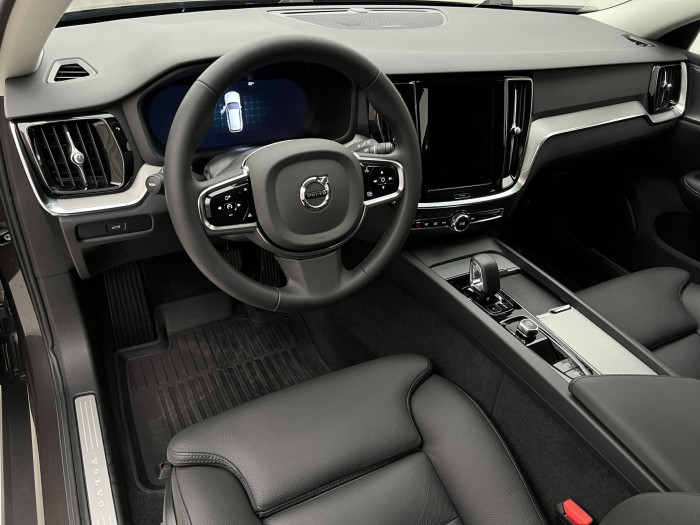 Volvo V60 CC B5 AWD PLUS BRIGHT AUT