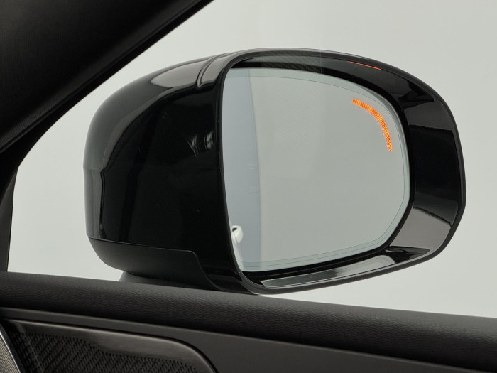 Volvo XC60 B4 PLUS DARK AUT 1.maj.