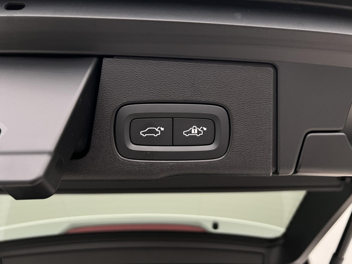 Volvo XC60 T6 AWD RECHARGE PLUS DARK AUT