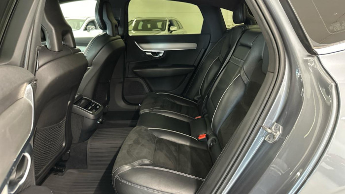 Volvo S90 D4 AWD R-DESIGN AUT REZERVACE 2.0 d