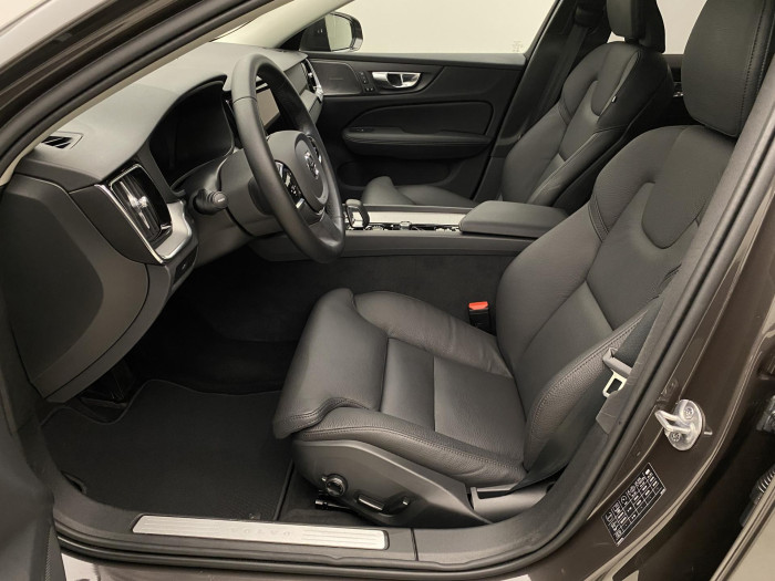 Volvo V60 CC B5 AWD PLUS BRIGHT AUT