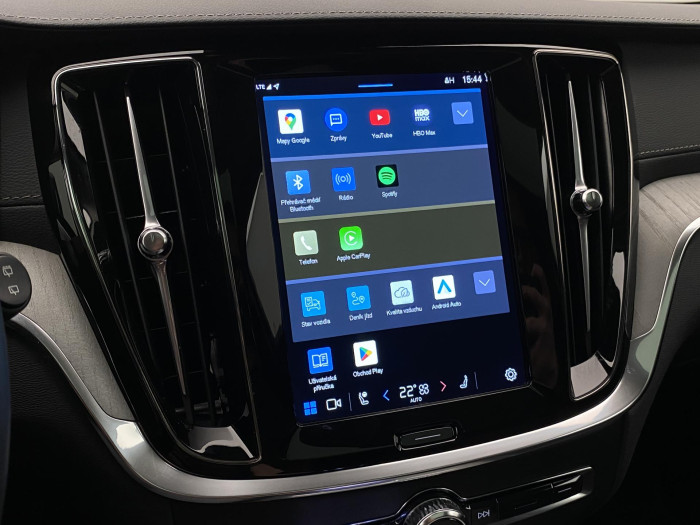 Volvo V60 CC B5 AWD BRIGHT REZERVACE 2.0 CC CC