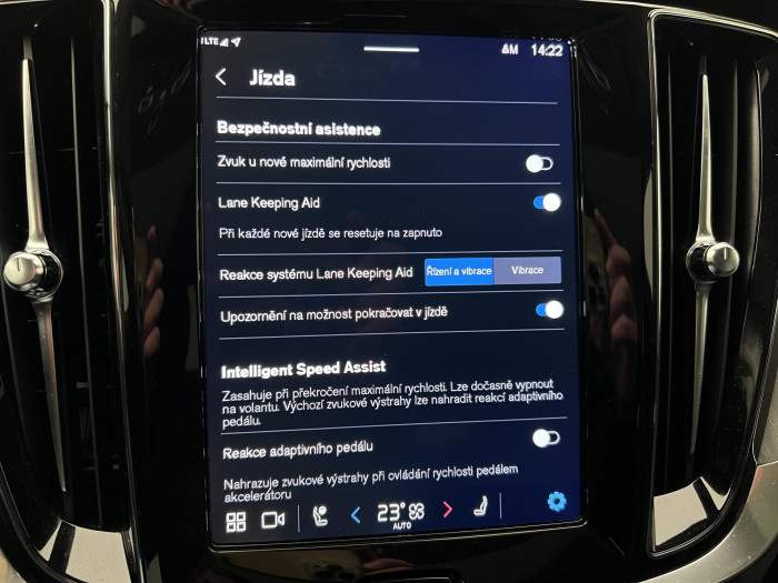 Volvo V60 T6 AWD RECHARGE ULTRA BRIGHT