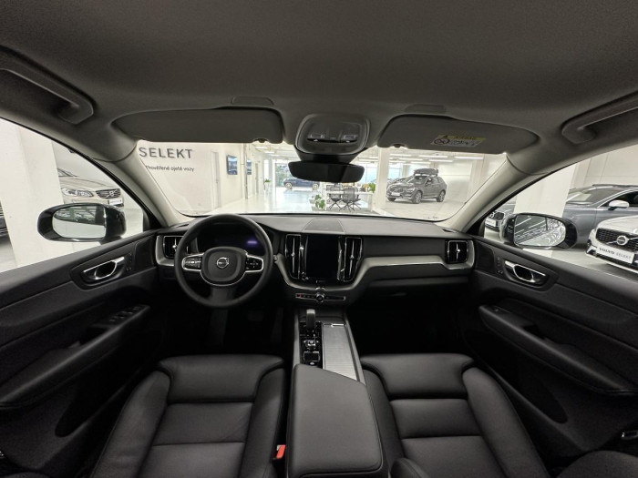 Volvo XC60 B4 AWD PLUS DARK REZERVACE 2.0 Plus