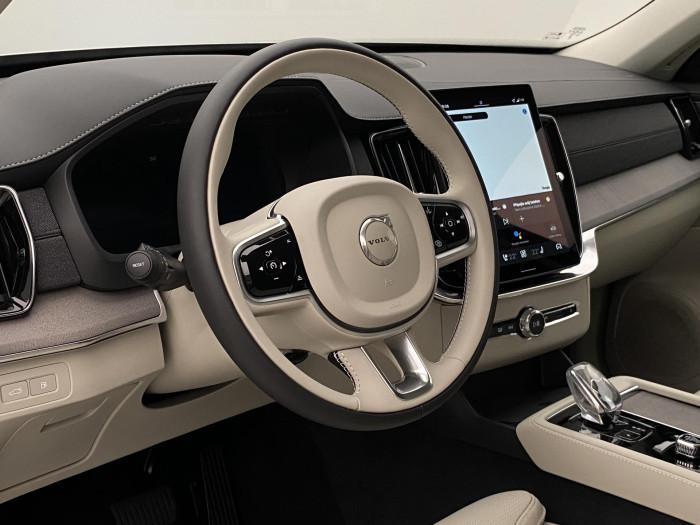 Volvo XC90 T8 AWD RECHARGE DARK PLUS 7m