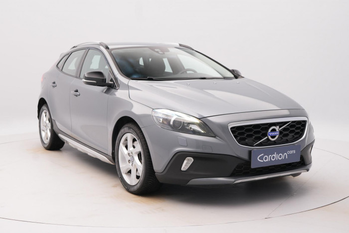 Volvo V40 CC D3 MOMENTUM REZERVACE 2.0 d CC CC Momentum