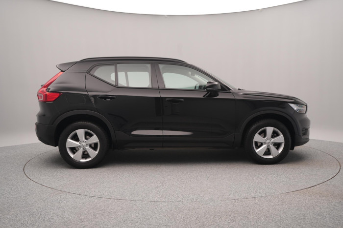 Volvo XC40 T2 MOMENTUM AUT CZ 1.maj. 1.5 Momentum