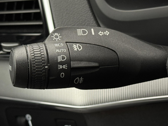 Volvo XC90 B5 AWD R-DESIGN AUT CZ