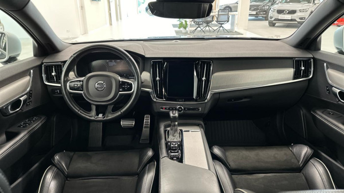 Volvo S90 D4 AWD R-DESIGN AUT REZERVACE 2.0 d