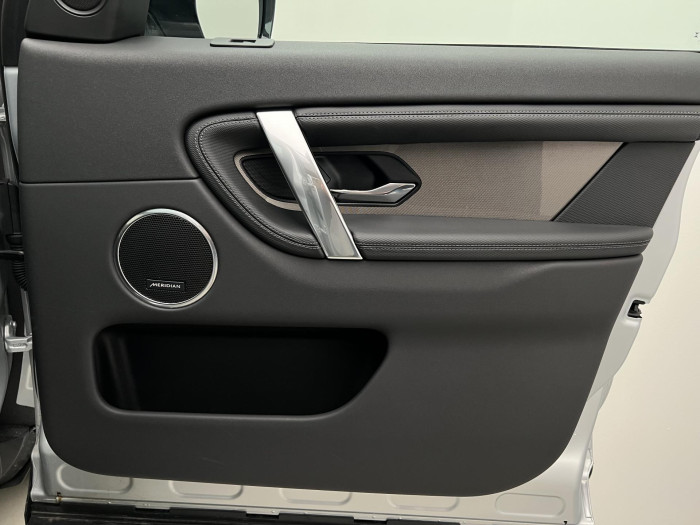 Land Rover Discovery Sport P300e DYNAMIC SE REZERVACE 1.5 Dynamic SE