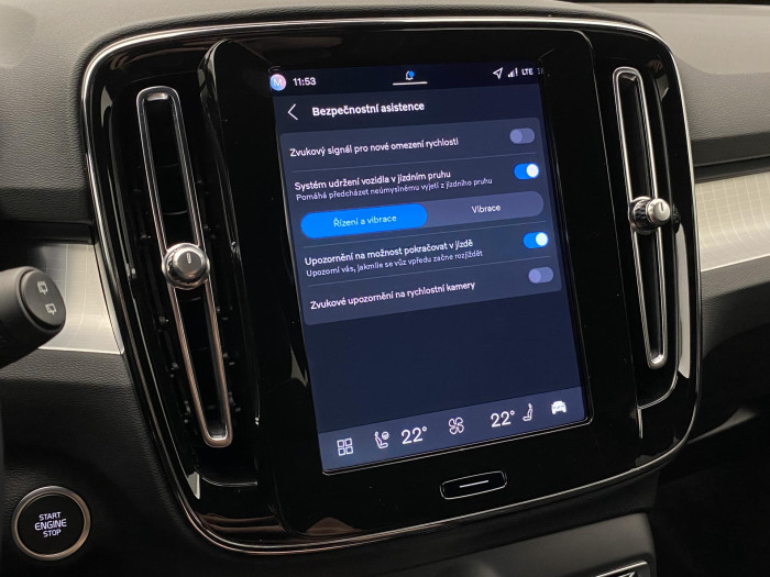 Volvo XC40 B4 AUT PLUS BLACK EDITION