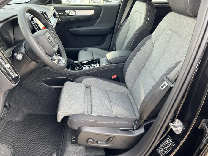Volvo XC40 B4 AUT DARK PLUS 2.0 Plus
