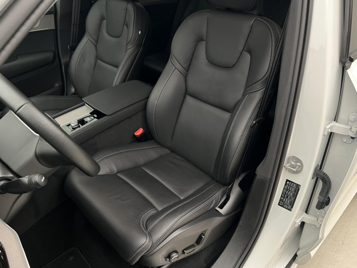 Volvo XC90 T8 AWD RECHARGE PLUS DARK CZ