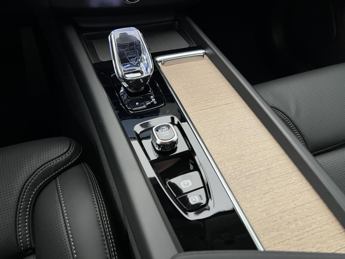 Volvo XC60 T6 AWD AUT RECHARGE DARK PLUS