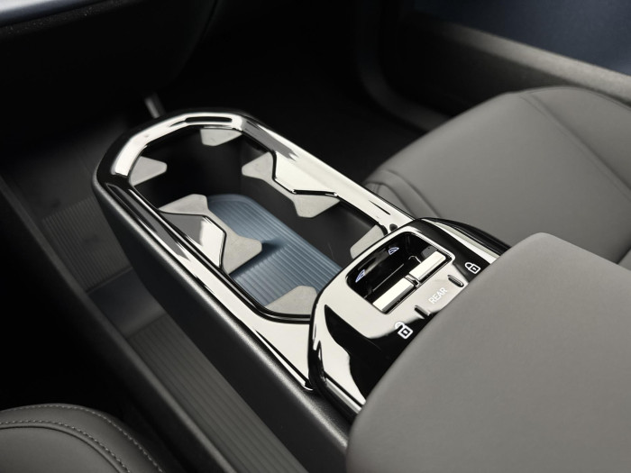 Volvo EX30 PURE ELECTRIC SINGLE PLUS